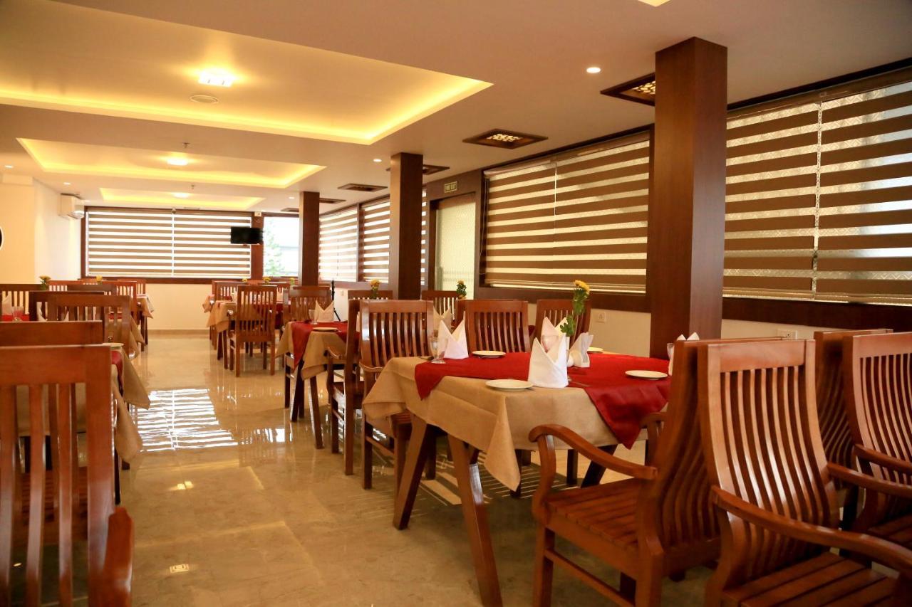 Kattappana Hotel Victoria International מראה חיצוני תמונה